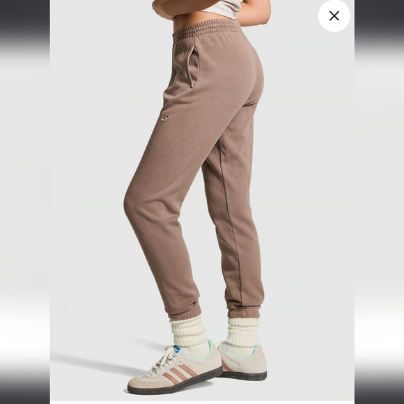 PINK Victoria's Secret Sweatshirt and Joggers Set. Toupe Dusty Pink. Ivy Fleece - Picture 3 of 7